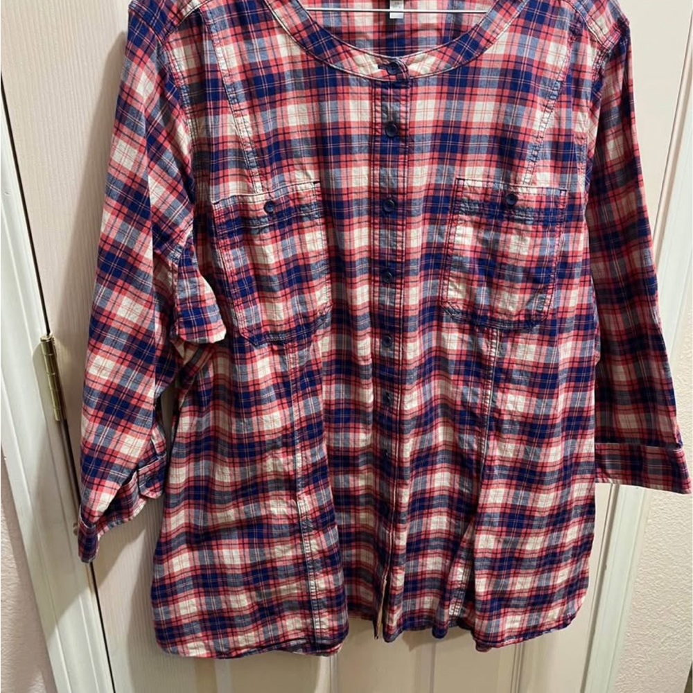 Duluth Red and Blue Plaid Button Down, slight trapeze style cotton shirt.